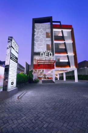 Гостиница Hotel Neo Gubeng by ASTON  Сурабайа